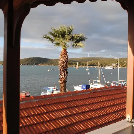 Silenos Boutique Homestay Seferihisar